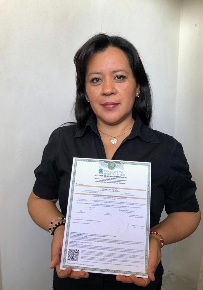 Alumna Bachillerato Certificado 11