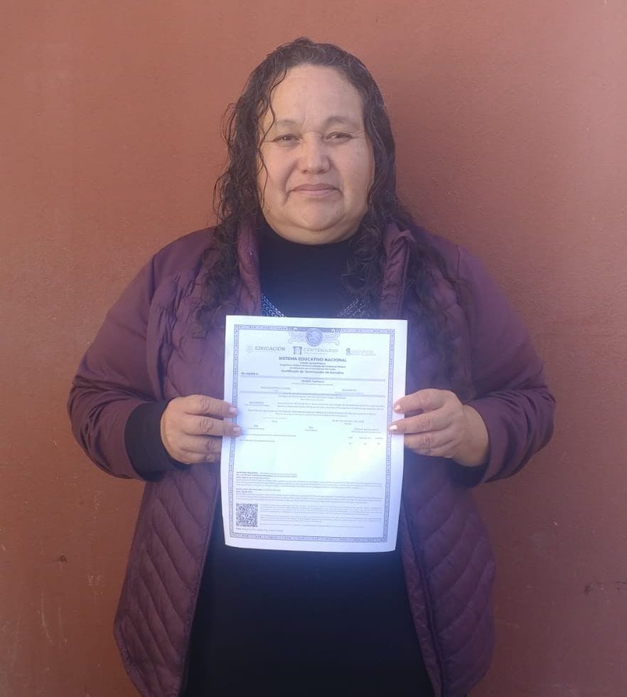 Alumna Bachillerato Certificado 15