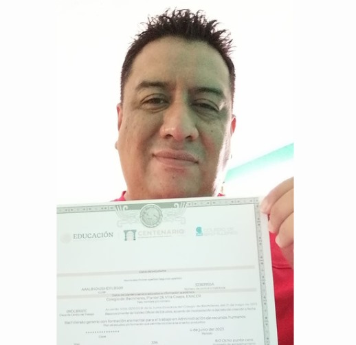 Alumna Bachillerato Certificado 5