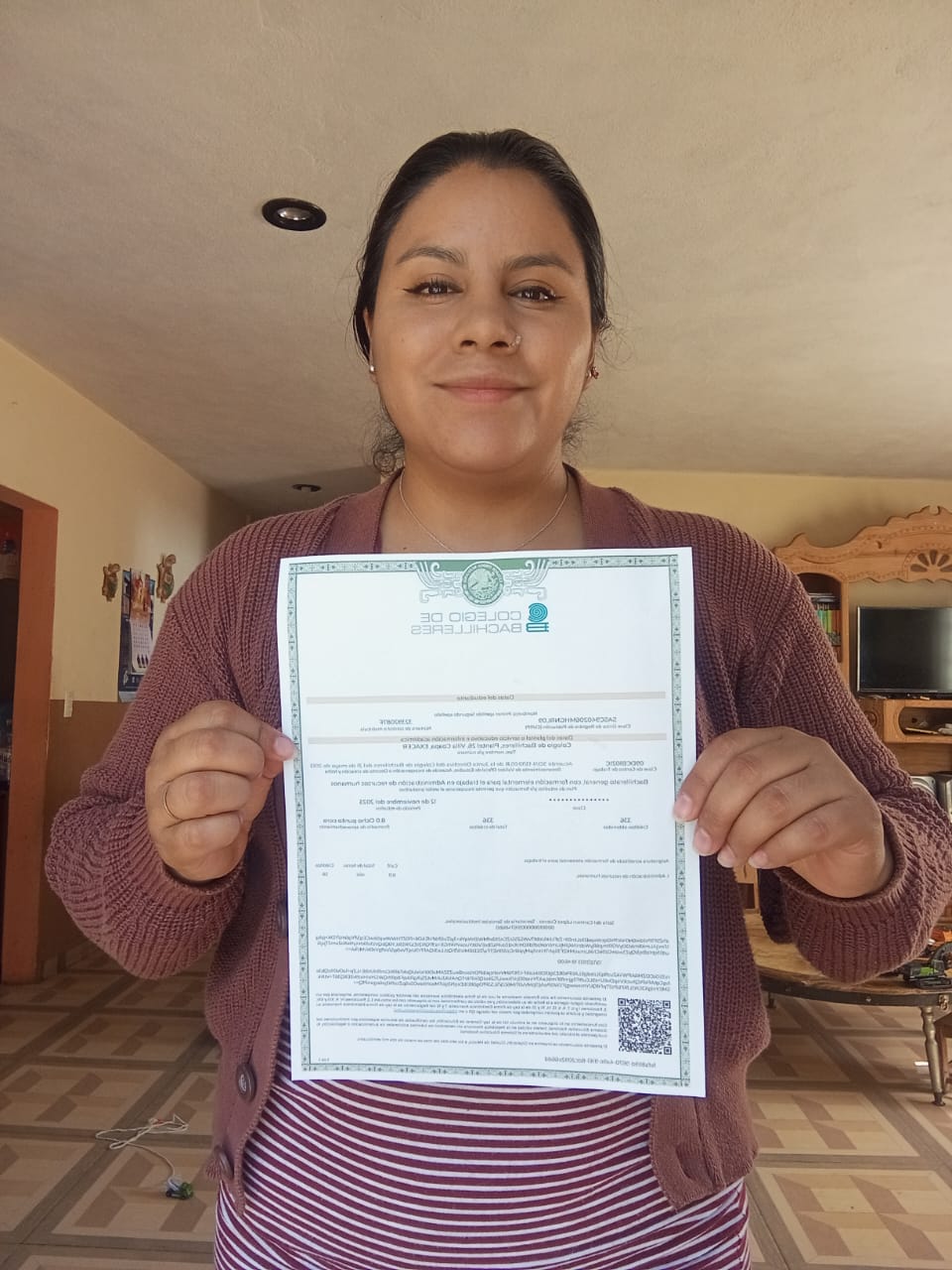 Alumna Bachillerato Certificado 8